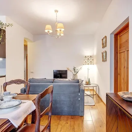 Апартаменты Domillion Cozy 2bdr On Stikliu Str S43 *