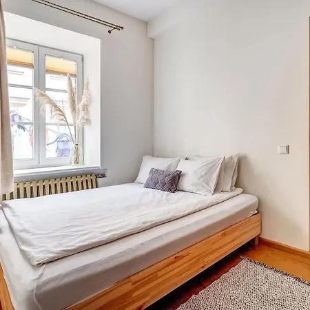 Domillion Cozy 2bdr On Stikliu Str S43 *