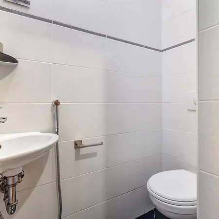 Domillion Cozy 2bdr On Stikliu Str S43