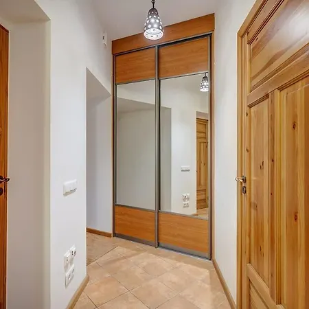 Domillion Cozy 2bdr On Stikliu Str S43 Апартаменты